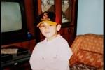 儿加梦！京多安社媒晒头戴印有加拉塔萨雷队徽帽子的童年照
