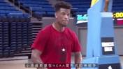 巴特勒单挑小诺维茨基，原来NBA和NCAA的差距有这么大